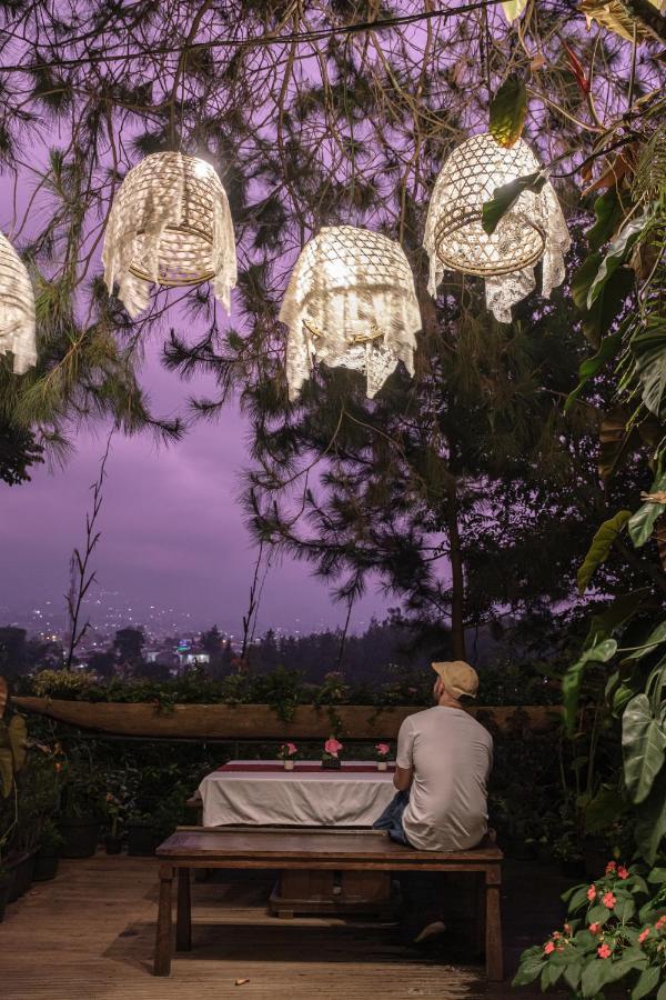 Ruth'S Bed & Breakfast Lembang Exterior foto