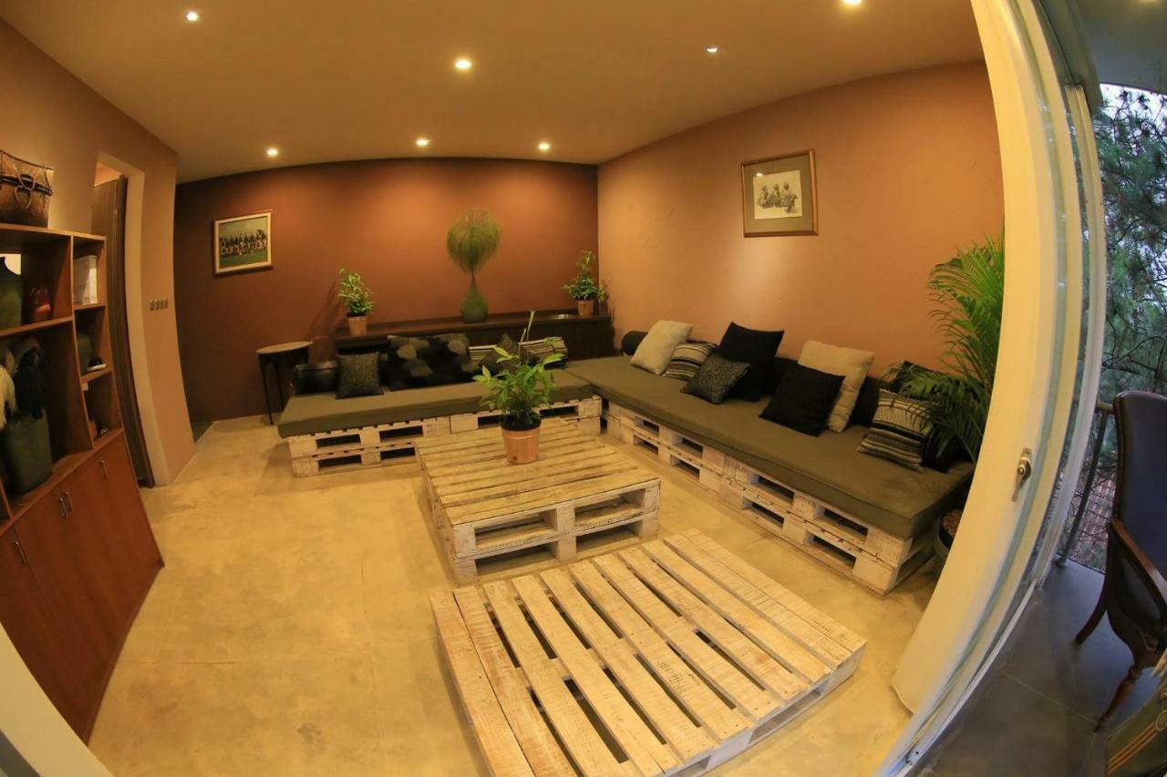 Ruth'S Bed & Breakfast Lembang Exterior foto