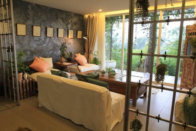 Ruth'S Bed & Breakfast Lembang Exterior foto